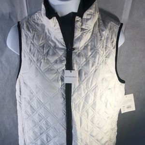 Croft and Barrow black/white reversible vest size small